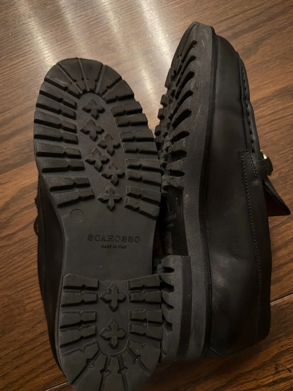 Scarosso black leather